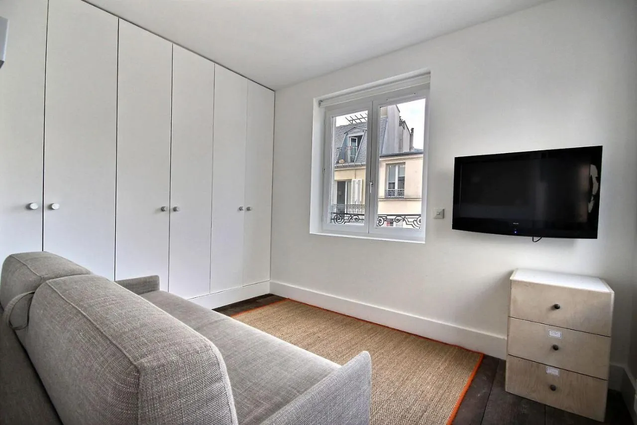 502254 - Spacious Duplex For 12 People Near Les Halles Appartamento