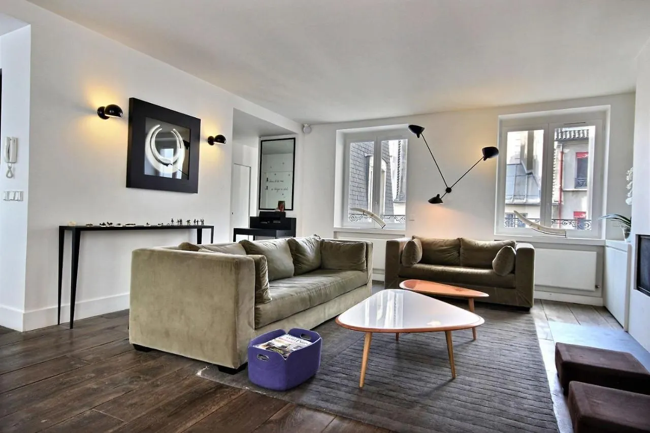 502254 - Spacious Duplex For 12 People Near Les Halles Paříž